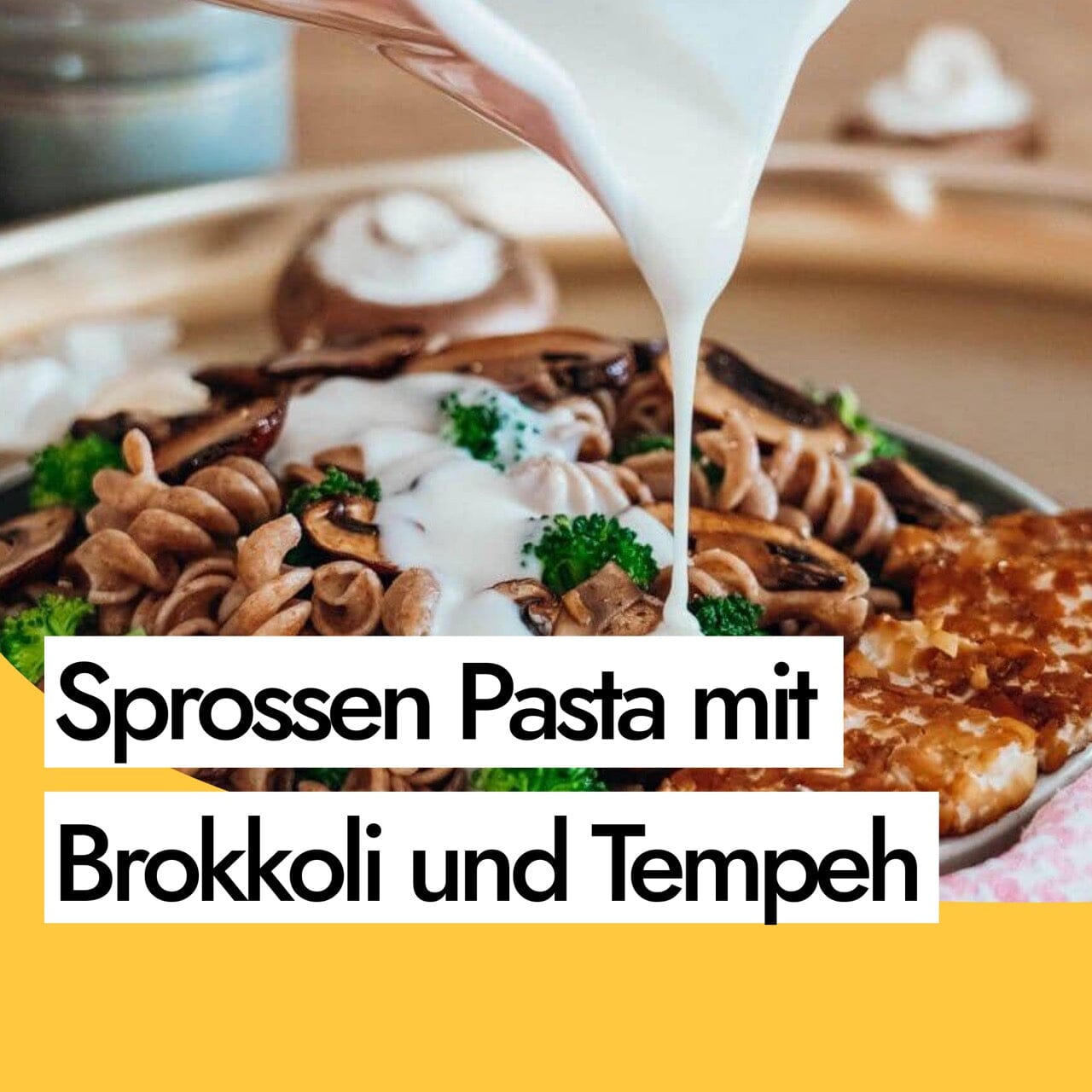 Dinkelsprossen Pasta mit cremiger Champignons Kokoskäsesauce