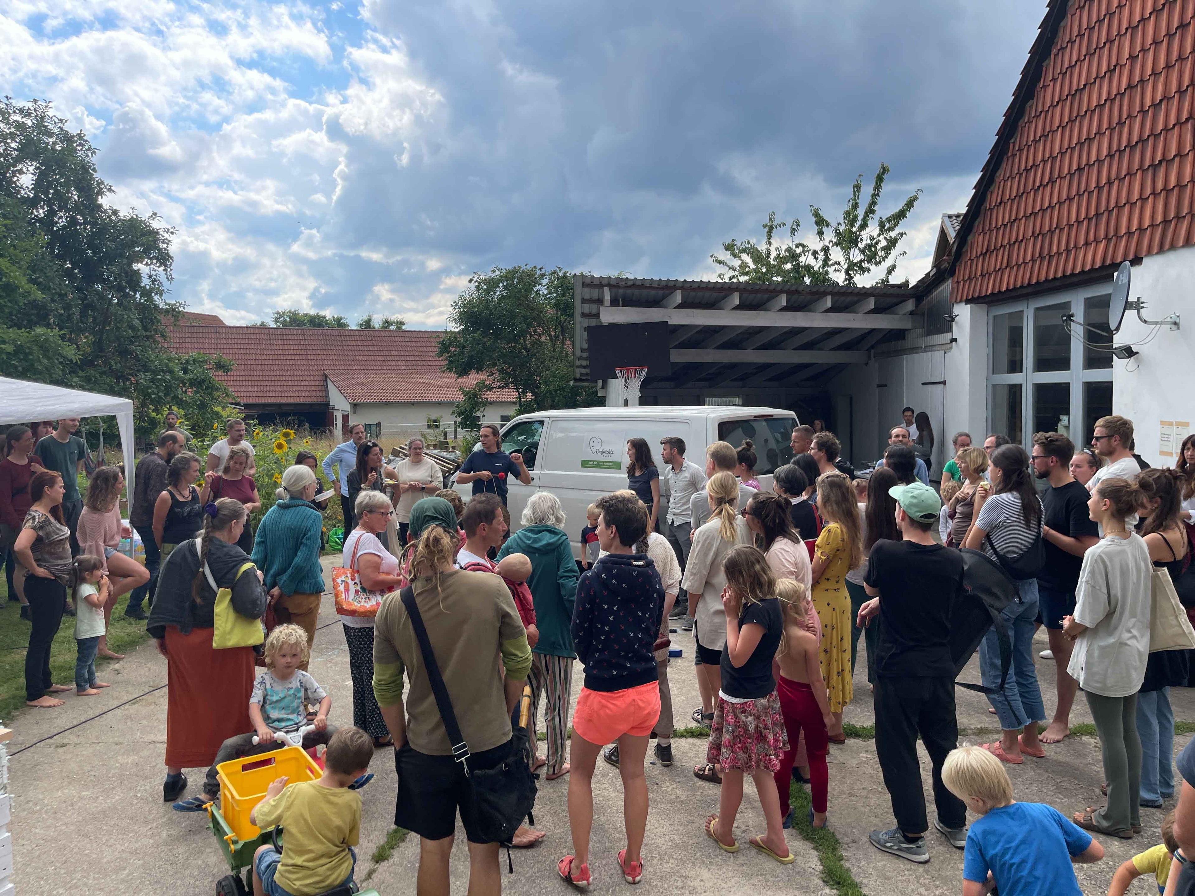 Gemeinsam bei AHO im Garten