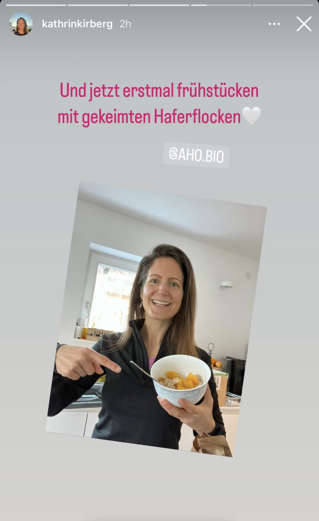 UGC AHO Haferflocken Bowl Frau zeigt
