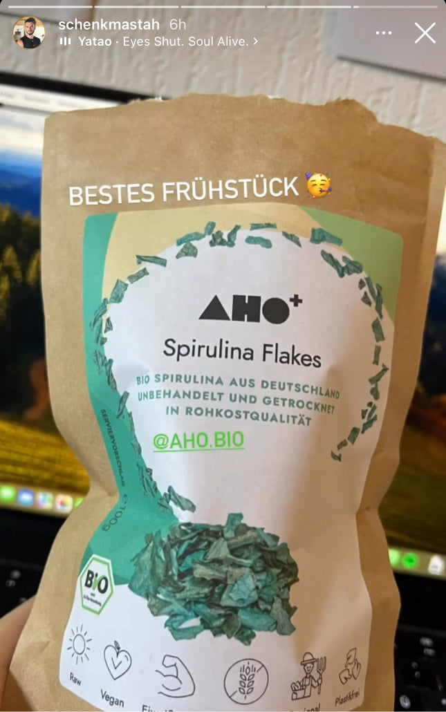UGC AHO Spirulina Flakes Verpackung 'bestes Frühstück'