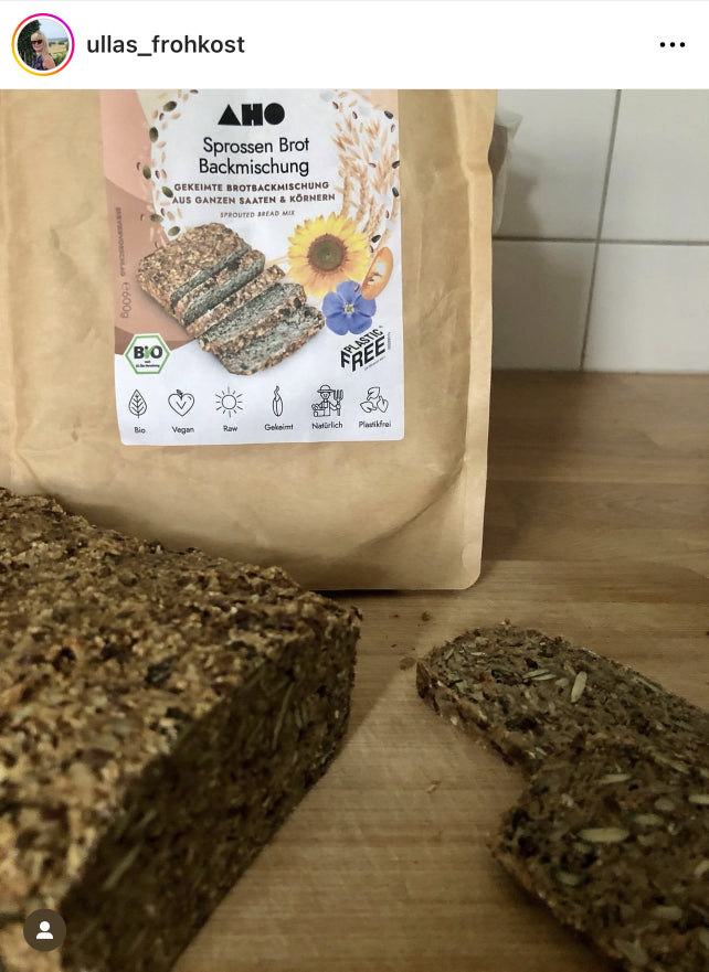 UGC AHO Sprossen Brot Backmischung Verpackung Brot geschnitten Holztisch