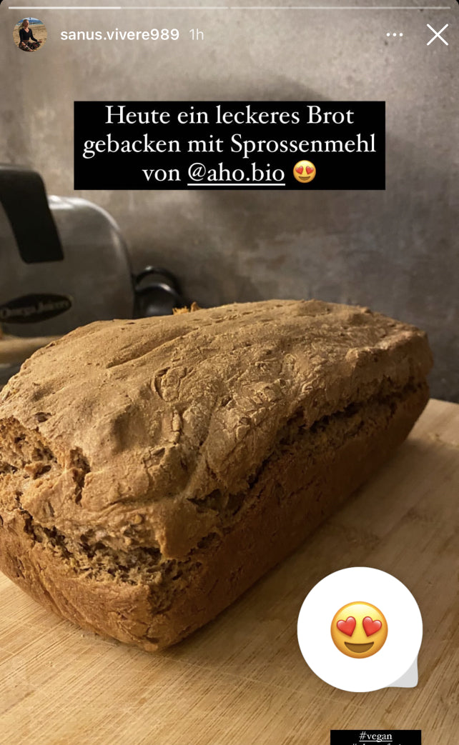 UGC AHO Sprossen Mehl Brot auf Brett 'sanus.vivere989'