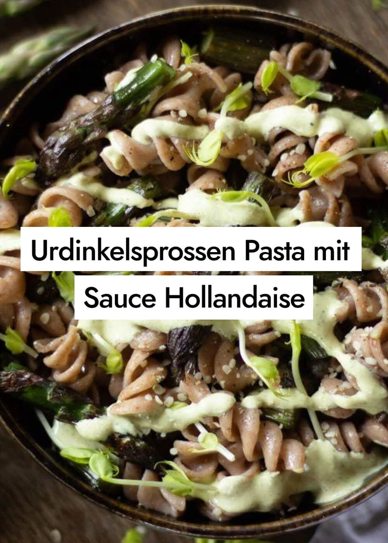 Urdinkelsprossen Pasta mit grünem Spargel und veganer Sauce Hollandaise