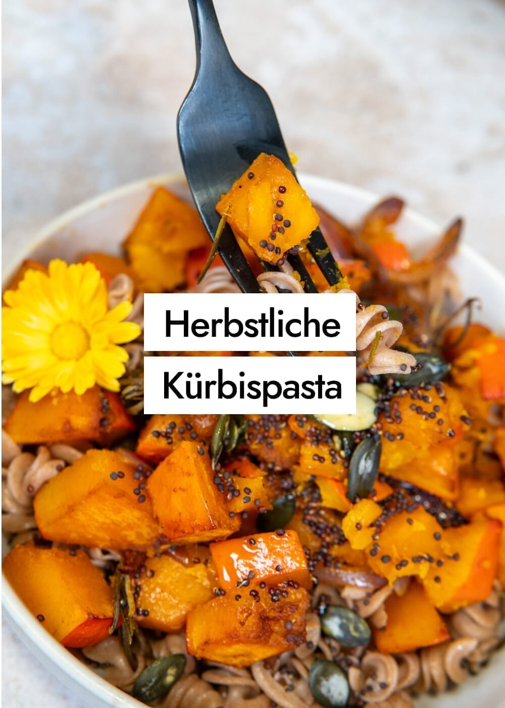 Herbstliches Kürbis-Pasta Rezept mit Urdinkelsprossen Pasta