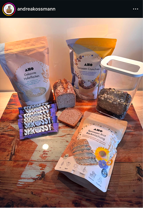UGC AHO Brotbackmischung Packung auf Tisch mit Sprossy