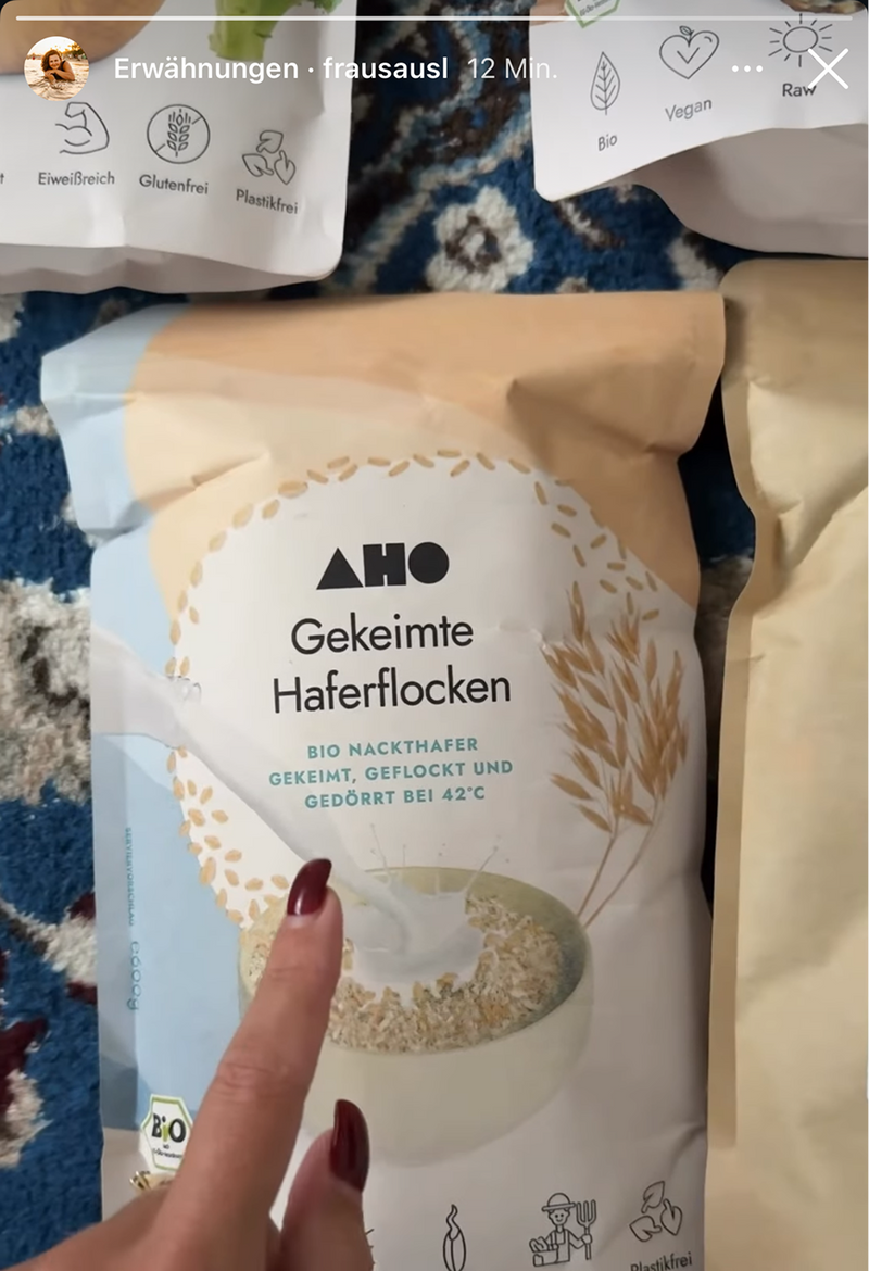 UGC AHO Haferflocken auf Teppich