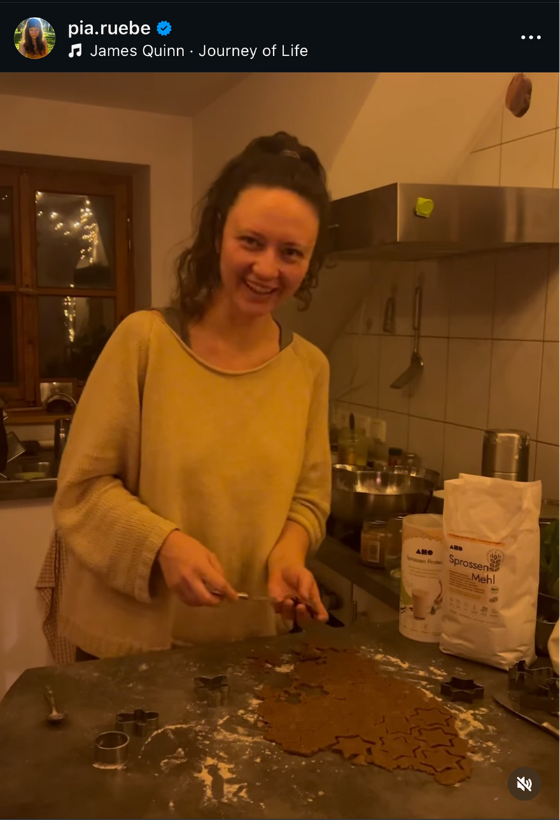 UGC AHO Mehl pia backt